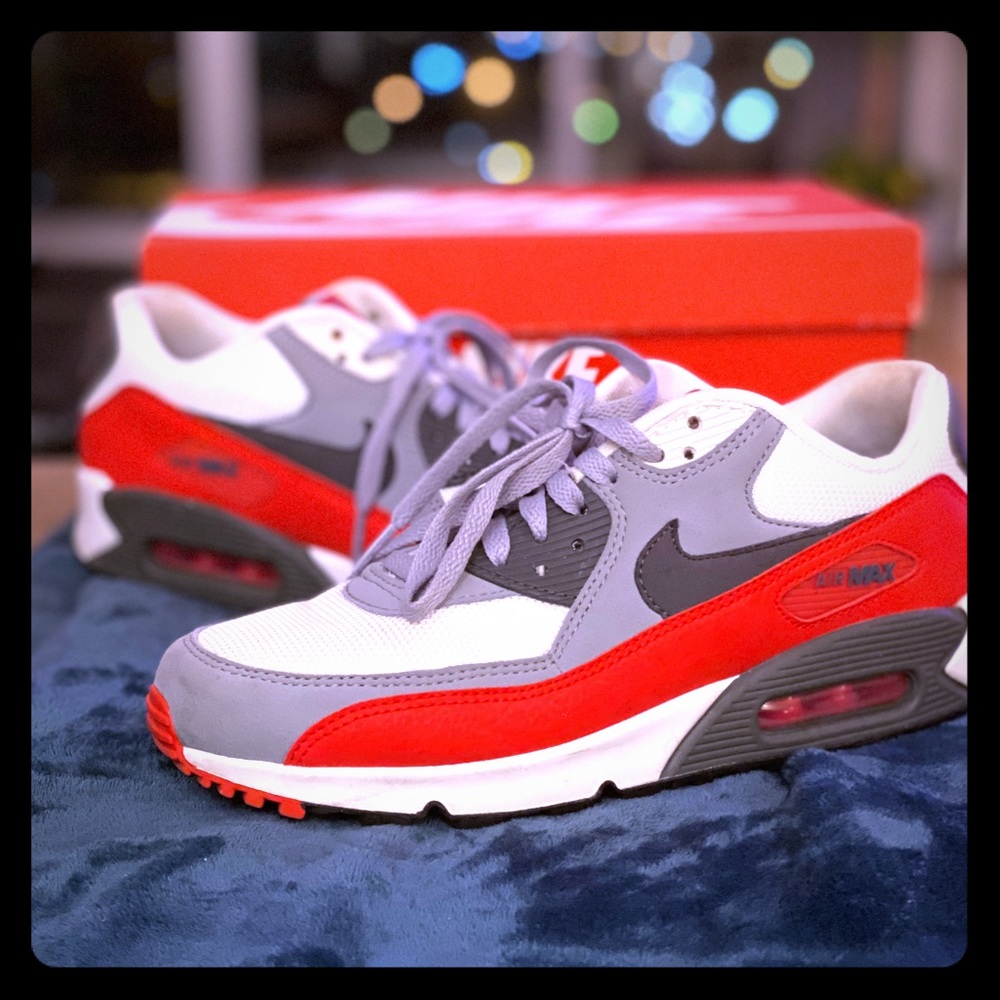 Nike Air Max Essential